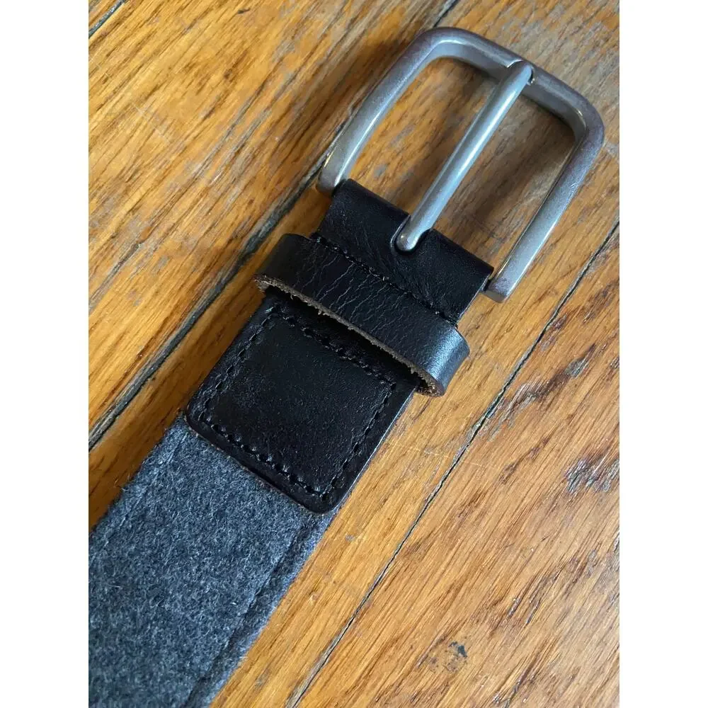 BANANA REPUBLIC Gray Wool/Leather Belt Women sz 34
